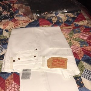 Nice all white no stain 501s